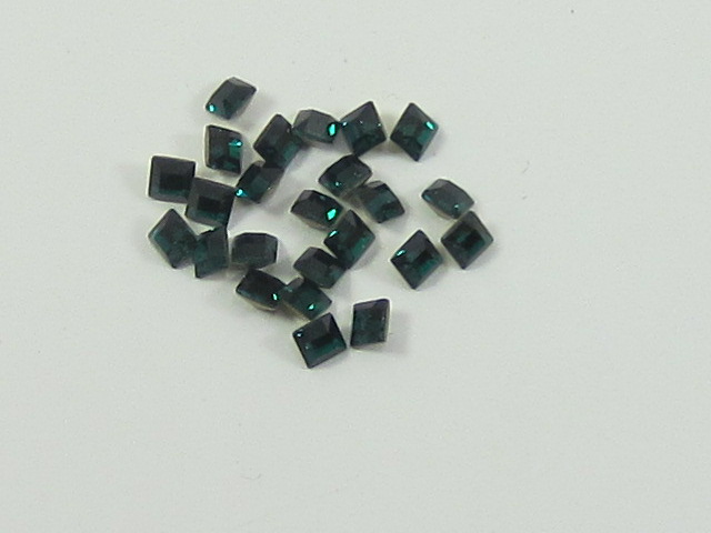 3mm SQUARE 36pcs. EMERALD POINTED BACK European Rhinestones